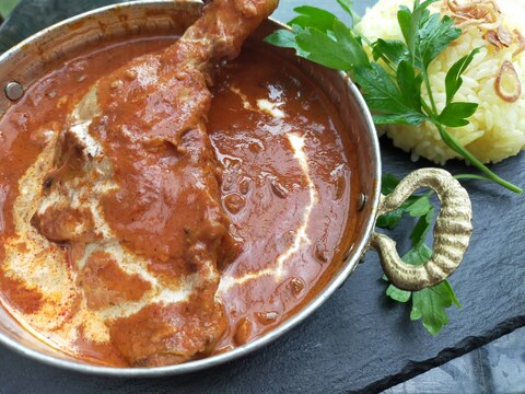 サルチャを使って、バターチキンカレー